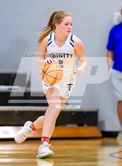 Thumbnail 2 in South Davidson vs Trinity (Davidson-Randolph Christmas Classic) photogallery.