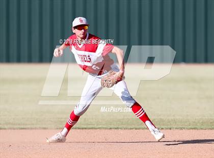 Thumbnail 2 in Sam Rayburn vs. Bells (UIL 2A Quarterfinal) photogallery.