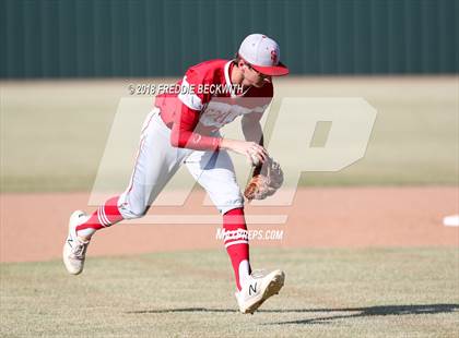 Thumbnail 1 in Sam Rayburn vs. Bells (UIL 2A Quarterfinal) photogallery.