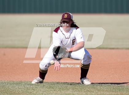 Thumbnail 2 in Sam Rayburn vs. Bells (UIL 2A Quarterfinal) photogallery.