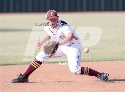 Thumbnail 1 in Sam Rayburn vs. Bells (UIL 2A Quarterfinal) photogallery.