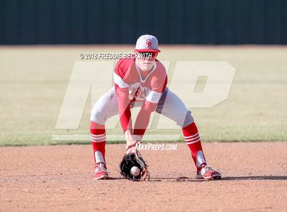 Thumbnail 3 in Sam Rayburn vs. Bells (UIL 2A Quarterfinal) photogallery.