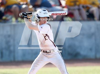 Thumbnail 3 in Sam Rayburn vs. Bells (UIL 2A Quarterfinal) photogallery.