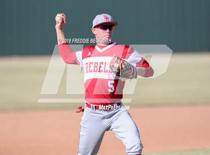 Thumbnail 1 in Sam Rayburn vs. Bells (UIL 2A Quarterfinal) photogallery.