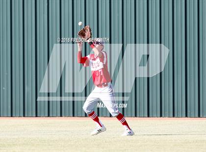 Thumbnail 3 in Sam Rayburn vs. Bells (UIL 2A Quarterfinal) photogallery.