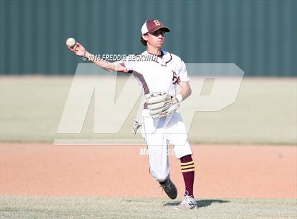 Thumbnail 3 in Sam Rayburn vs. Bells (UIL 2A Quarterfinal) photogallery.