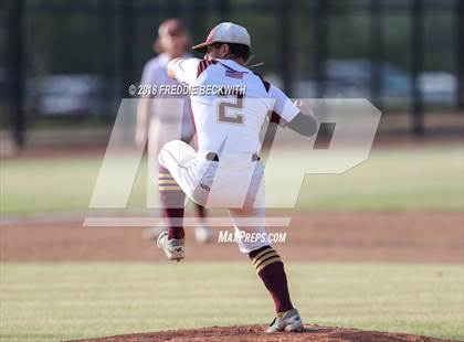 Thumbnail 2 in Sam Rayburn vs. Bells (UIL 2A Quarterfinal) photogallery.
