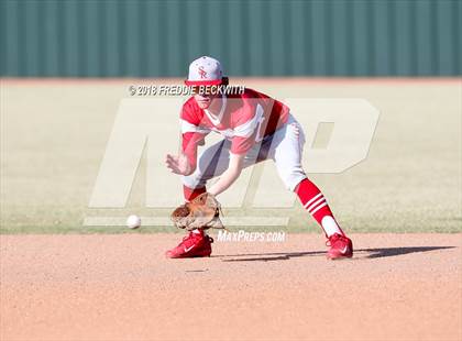 Thumbnail 2 in Sam Rayburn vs. Bells (UIL 2A Quarterfinal) photogallery.