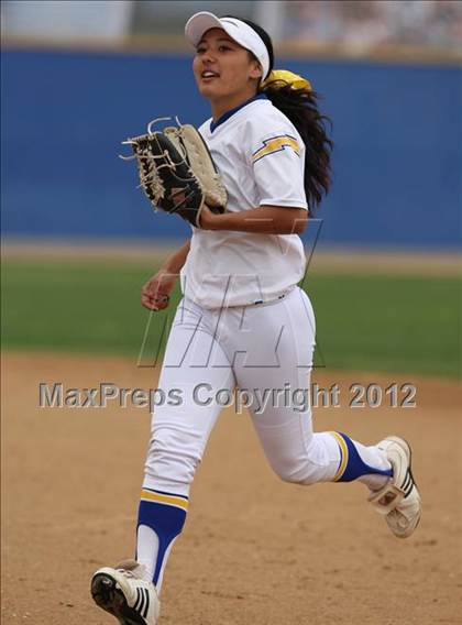 Thumbnail 2 in Charter Oak vs. Bishop Amat photogallery.