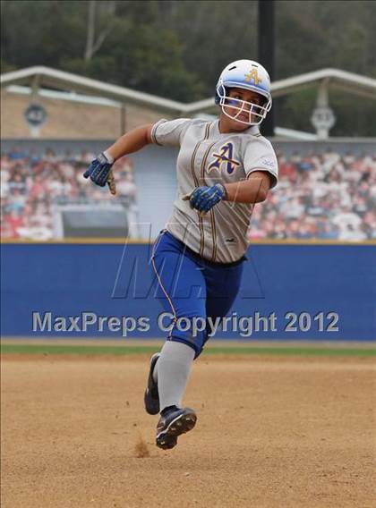 Thumbnail 2 in Charter Oak vs. Bishop Amat photogallery.