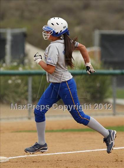 Thumbnail 2 in Charter Oak vs. Bishop Amat photogallery.