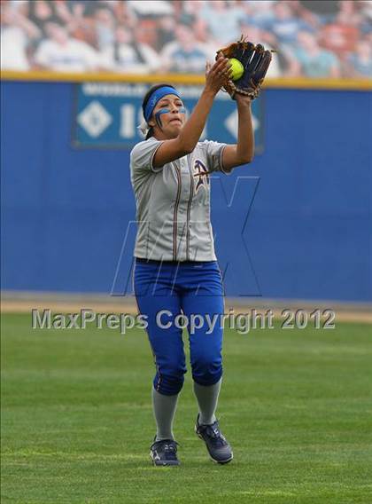 Thumbnail 3 in Charter Oak vs. Bishop Amat photogallery.