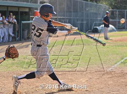 Thumbnail 3 in Camarillo @ Moorpark photogallery.