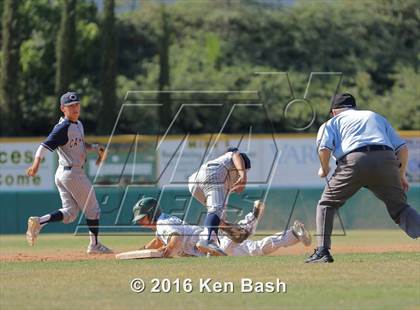 Thumbnail 3 in Camarillo @ Moorpark photogallery.