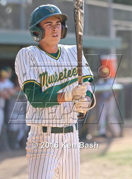 Thumbnail 2 in Camarillo @ Moorpark photogallery.