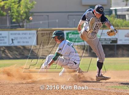 Thumbnail 1 in Camarillo @ Moorpark photogallery.