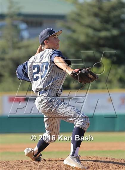 Thumbnail 2 in Camarillo @ Moorpark photogallery.