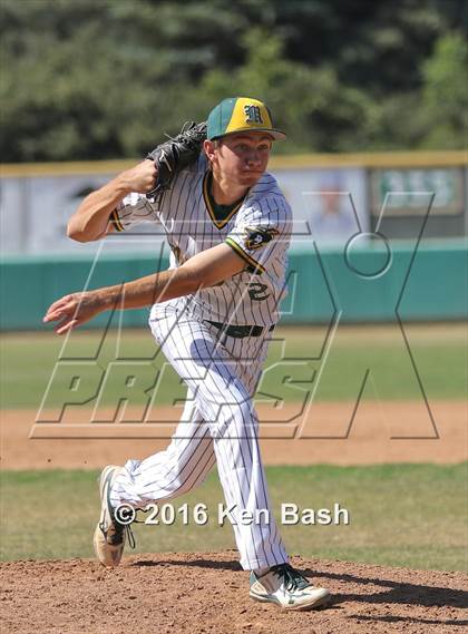 Thumbnail 1 in Camarillo @ Moorpark photogallery.