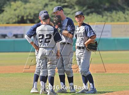 Thumbnail 1 in Camarillo @ Moorpark photogallery.