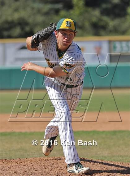 Thumbnail 3 in Camarillo @ Moorpark photogallery.