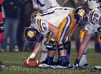 Thumbnail 3 in La Grange vs. Carthage (UIL 3A D1 Semifinal Playoff) photogallery.