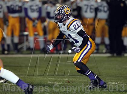 Thumbnail 1 in La Grange vs. Carthage (UIL 3A D1 Semifinal Playoff) photogallery.