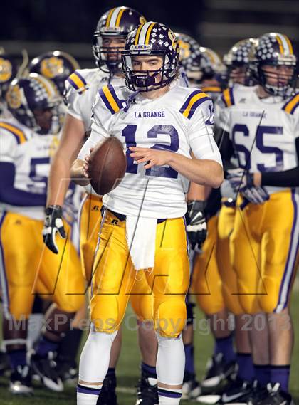 Thumbnail 2 in La Grange vs. Carthage (UIL 3A D1 Semifinal Playoff) photogallery.