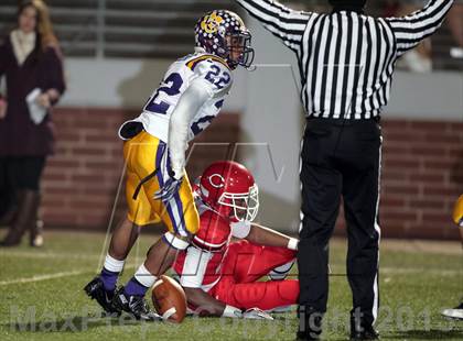 Thumbnail 2 in La Grange vs. Carthage (UIL 3A D1 Semifinal Playoff) photogallery.