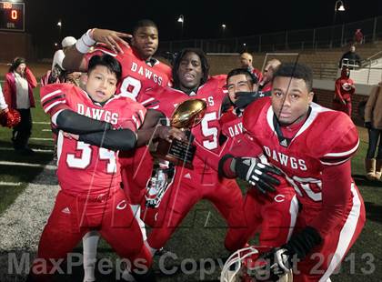 Thumbnail 1 in La Grange vs. Carthage (UIL 3A D1 Semifinal Playoff) photogallery.