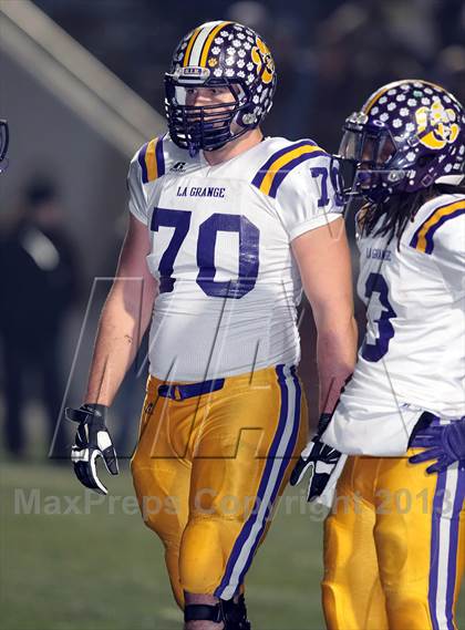 Thumbnail 3 in La Grange vs. Carthage (UIL 3A D1 Semifinal Playoff) photogallery.