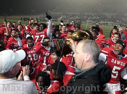 Thumbnail 3 in La Grange vs. Carthage (UIL 3A D1 Semifinal Playoff) photogallery.