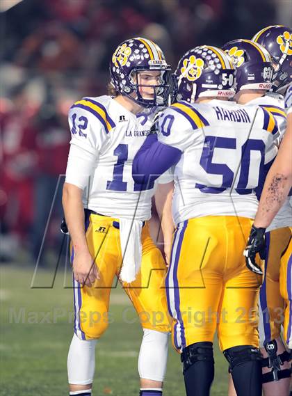 Thumbnail 2 in La Grange vs. Carthage (UIL 3A D1 Semifinal Playoff) photogallery.