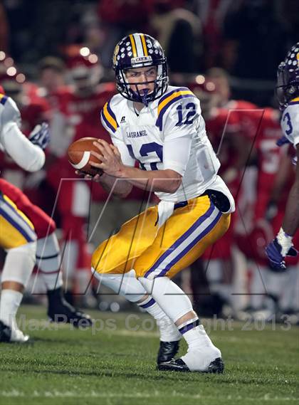 Thumbnail 2 in La Grange vs. Carthage (UIL 3A D1 Semifinal Playoff) photogallery.