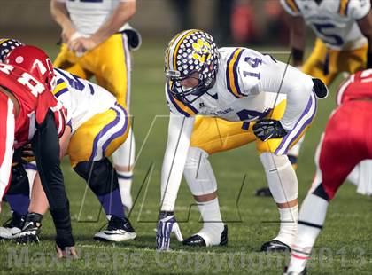 Thumbnail 3 in La Grange vs. Carthage (UIL 3A D1 Semifinal Playoff) photogallery.