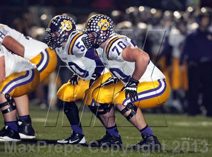 Thumbnail 2 in La Grange vs. Carthage (UIL 3A D1 Semifinal Playoff) photogallery.