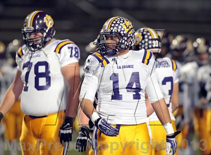Thumbnail 2 in La Grange vs. Carthage (UIL 3A D1 Semifinal Playoff) photogallery.