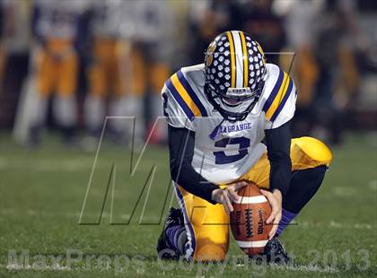 Thumbnail 3 in La Grange vs. Carthage (UIL 3A D1 Semifinal Playoff) photogallery.