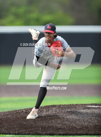 Thumbnail 2 in Lewisburg vs. Augusta Christian photogallery.