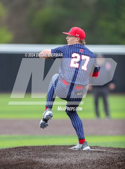 Thumbnail 3 in Lewisburg vs. Augusta Christian photogallery.