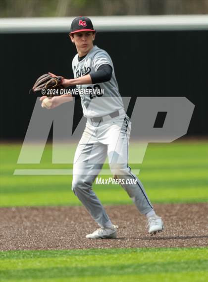 Thumbnail 1 in Lewisburg vs. Augusta Christian photogallery.