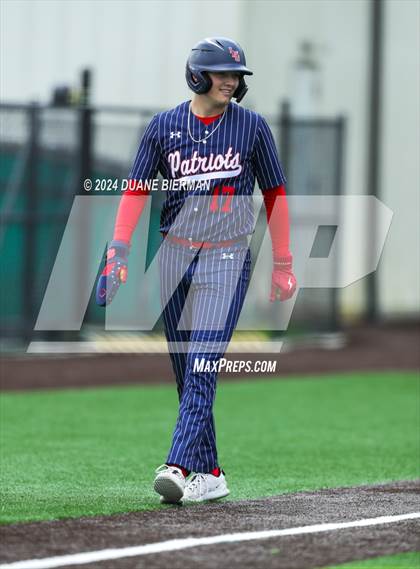 Thumbnail 2 in Lewisburg vs. Augusta Christian photogallery.