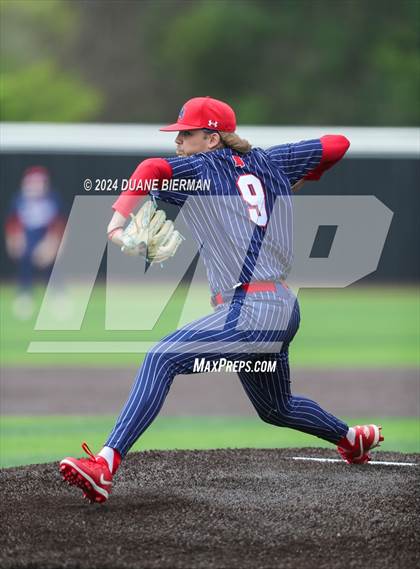 Thumbnail 2 in Lewisburg vs. Augusta Christian photogallery.