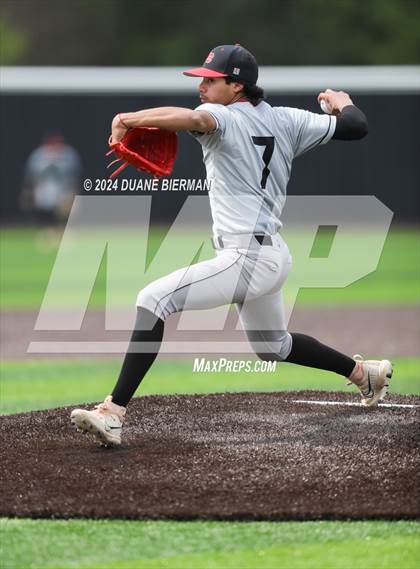Thumbnail 3 in Lewisburg vs. Augusta Christian photogallery.
