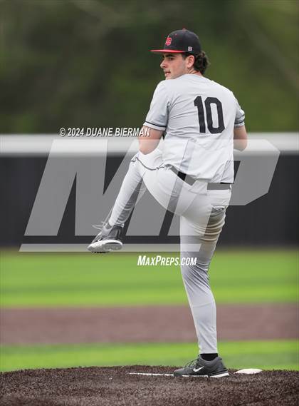Thumbnail 1 in Lewisburg vs. Augusta Christian photogallery.