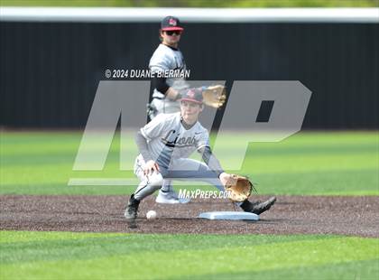 Thumbnail 2 in Lewisburg vs. Augusta Christian photogallery.