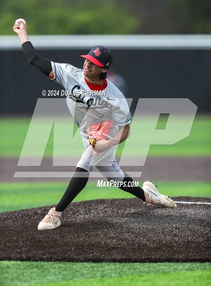 Thumbnail 2 in Lewisburg vs. Augusta Christian photogallery.