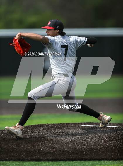 Thumbnail 2 in Lewisburg vs. Augusta Christian photogallery.