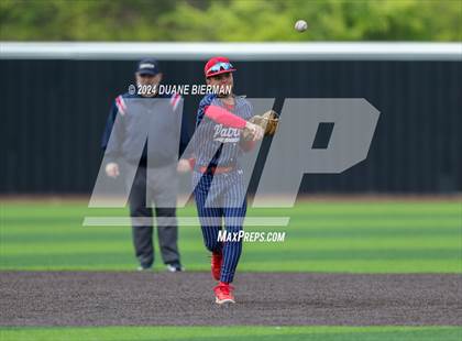 Thumbnail 2 in Lewisburg vs. Augusta Christian photogallery.