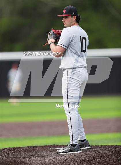 Thumbnail 2 in Lewisburg vs. Augusta Christian photogallery.