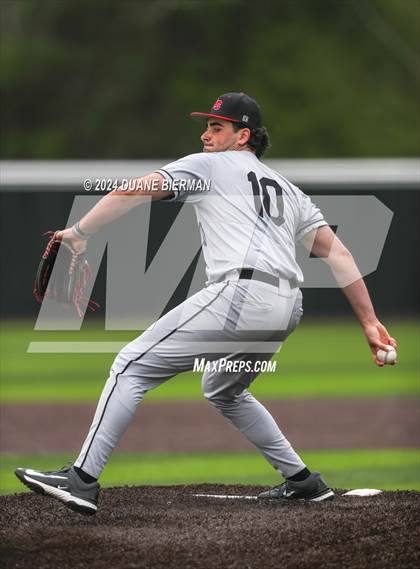 Thumbnail 2 in Lewisburg vs. Augusta Christian photogallery.